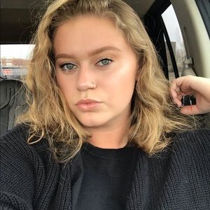 Meet your Posher, Allie